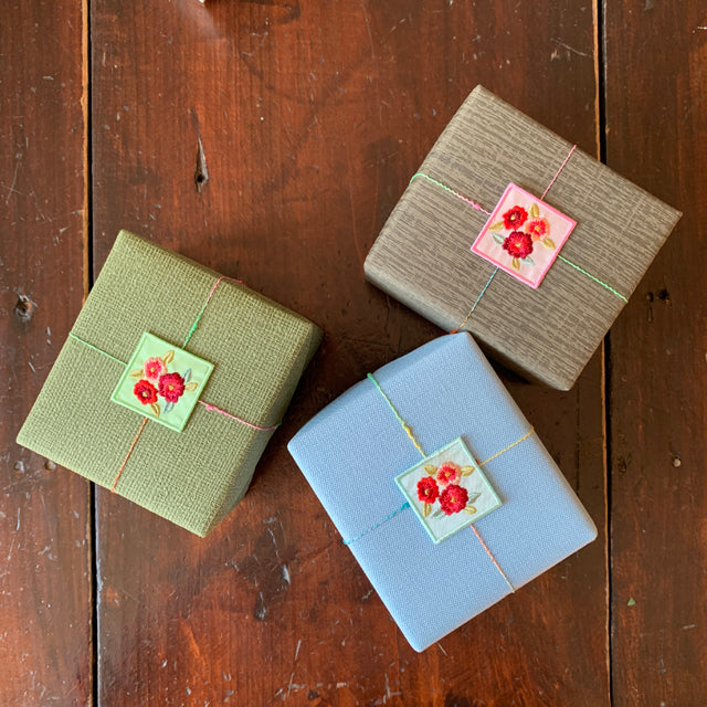 Korean Embroidery Patch- Camellia (20pcs)