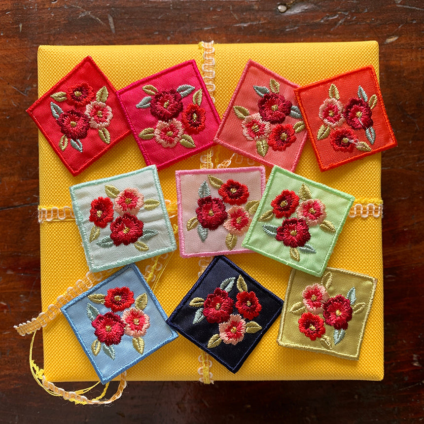 Korean Embroidery Patch- Camellia (20pcs)