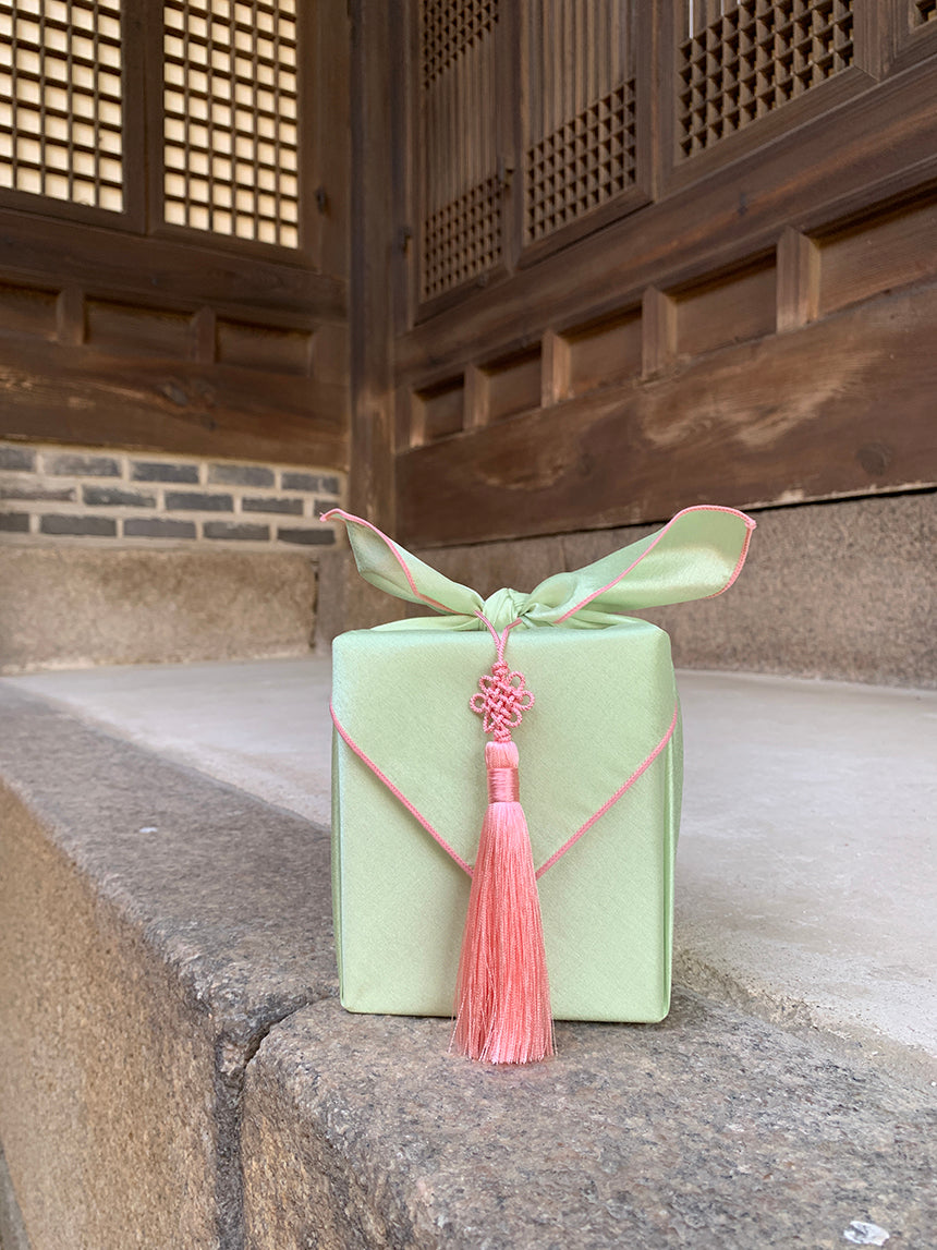 Korean Tassel Norigae – Chrysanthemum Knot | Pastel Set of 10